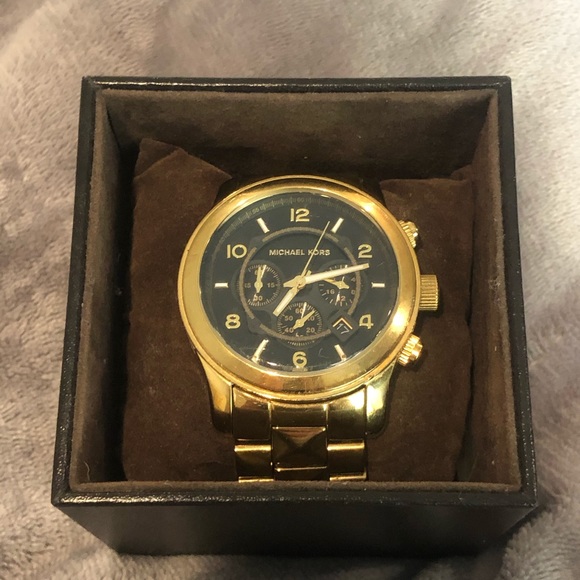 COPY - Michael Kors Pyramid Runway Watch - Picture 8 of 9